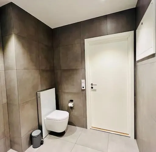 Apartment Dvergsnes Modern Townhouse *