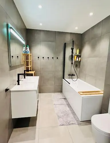 Dvergsnes Modern Townhouse * 克里斯蒂安桑