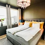 Dvergsnes Modern Townhouse Apartamento *